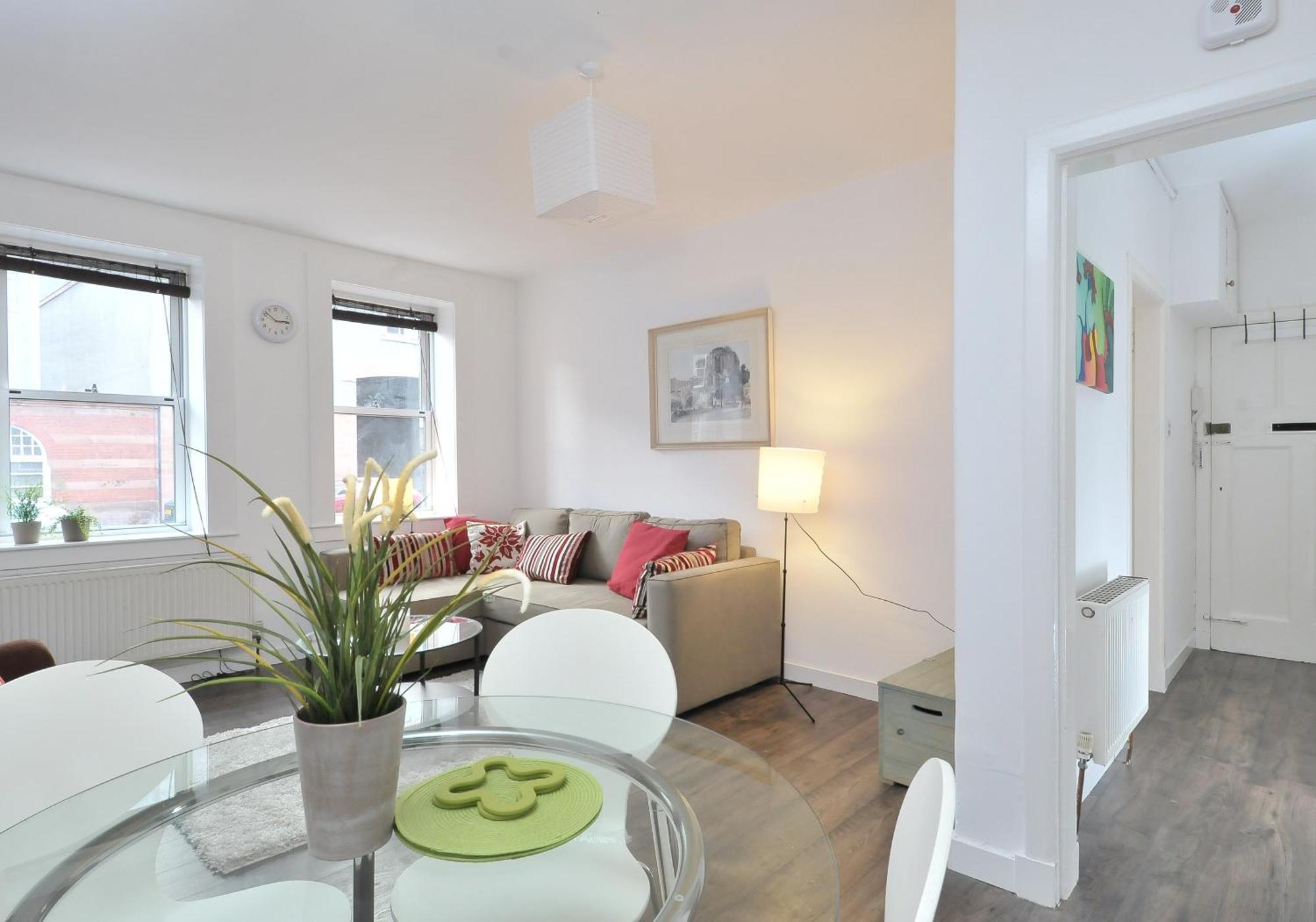 Richmond Place - 367 Apartment *