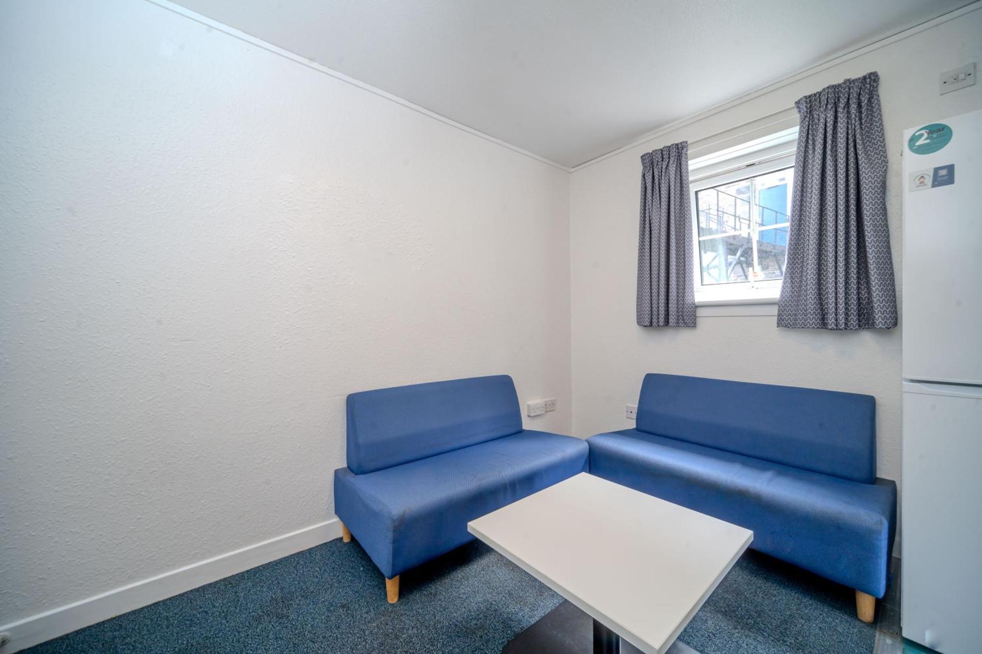 Joivy Budget 4,5 And 6 Bed Private Flats, In Historic Old Town (adults Only) EDI