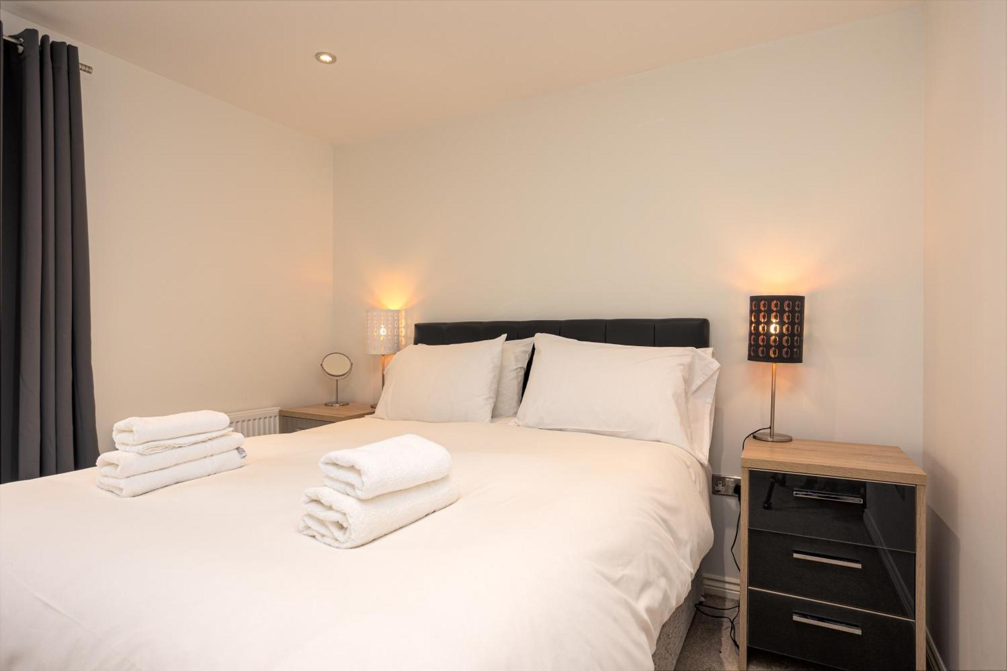 Comfy 2 Bedroom Near Centre * Edinburgh