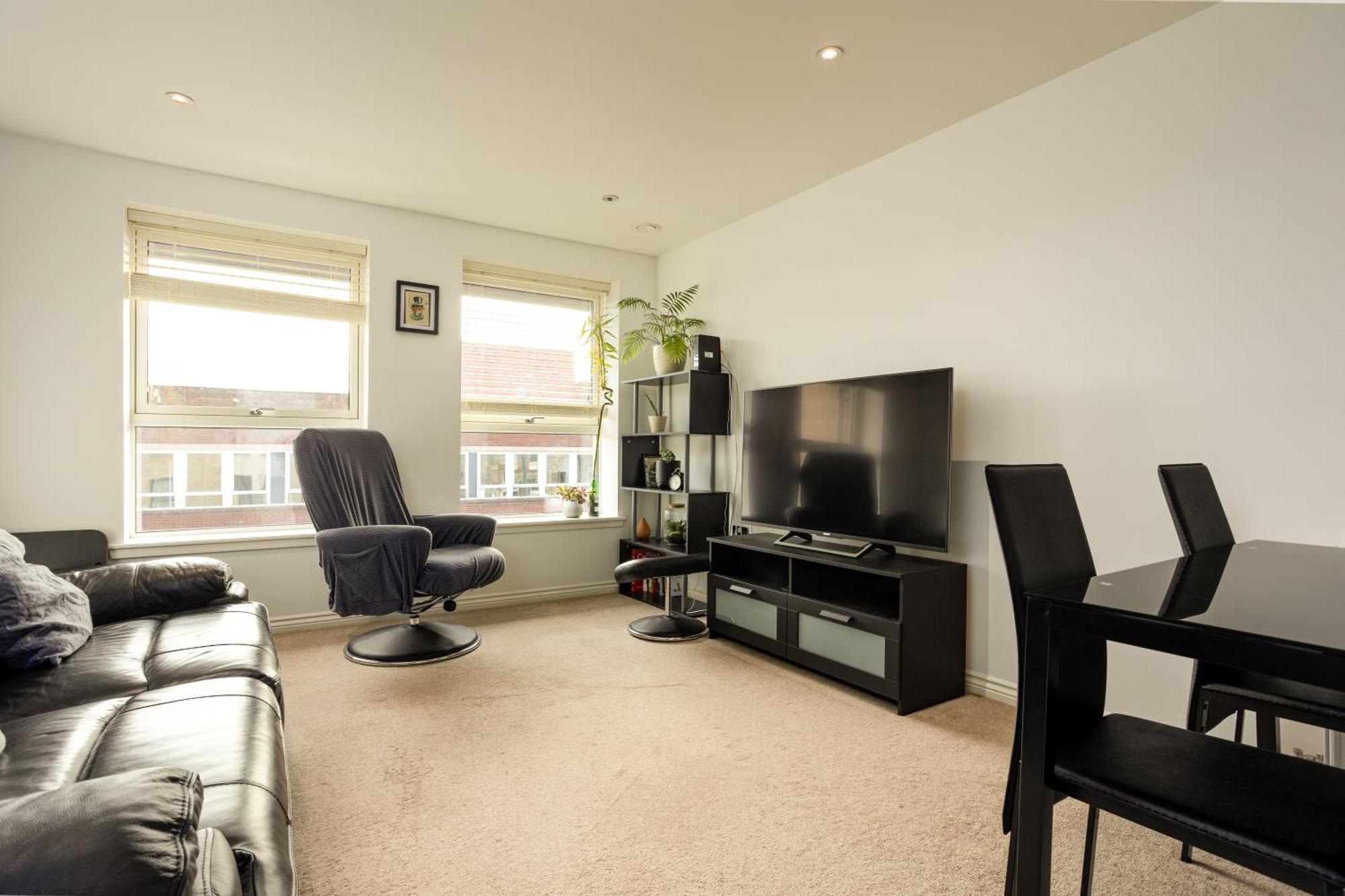 Apartment Comfy 2 Bedroom Near Centre