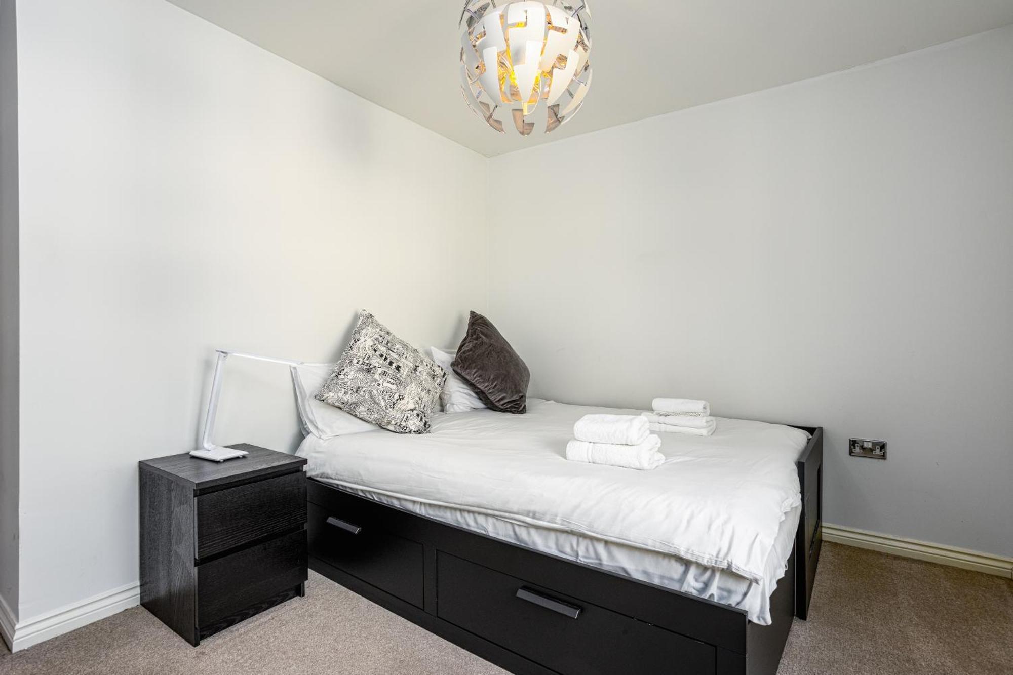Comfy 2 Bedroom Near Centre Edinburgh
