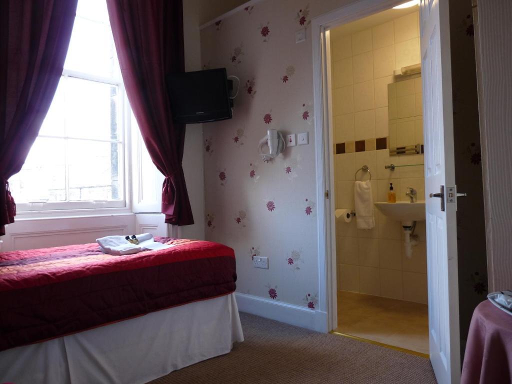 Alba Hills Guest house Edinburgh