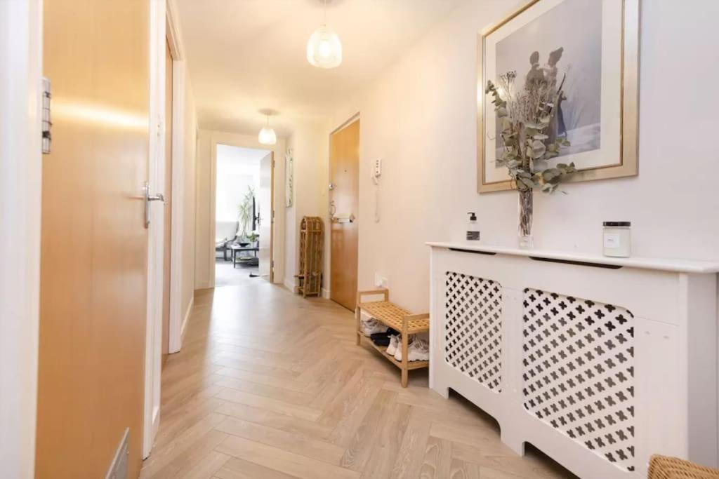 Stylish Flat With Free Parking * EDI