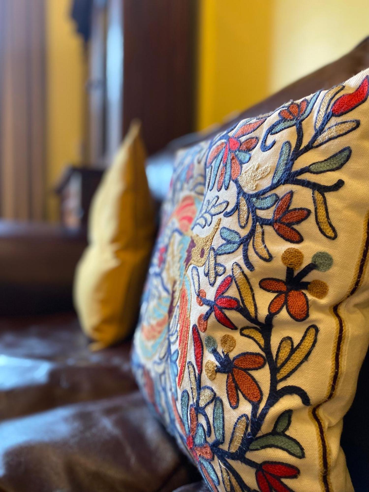 Apartment Charming 1 Bedroom EDI