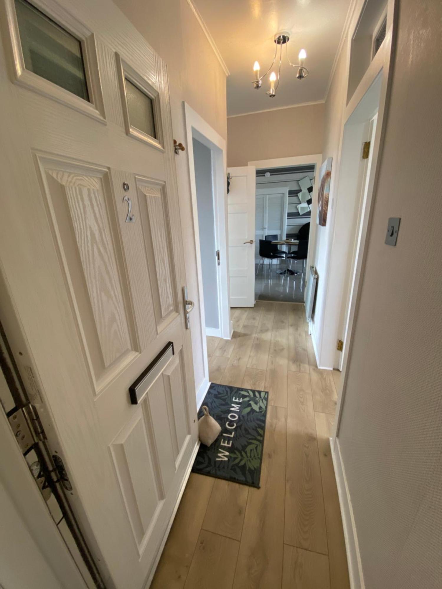 Apartment Modern Quiet Center Airport 2 Bedroom EDI