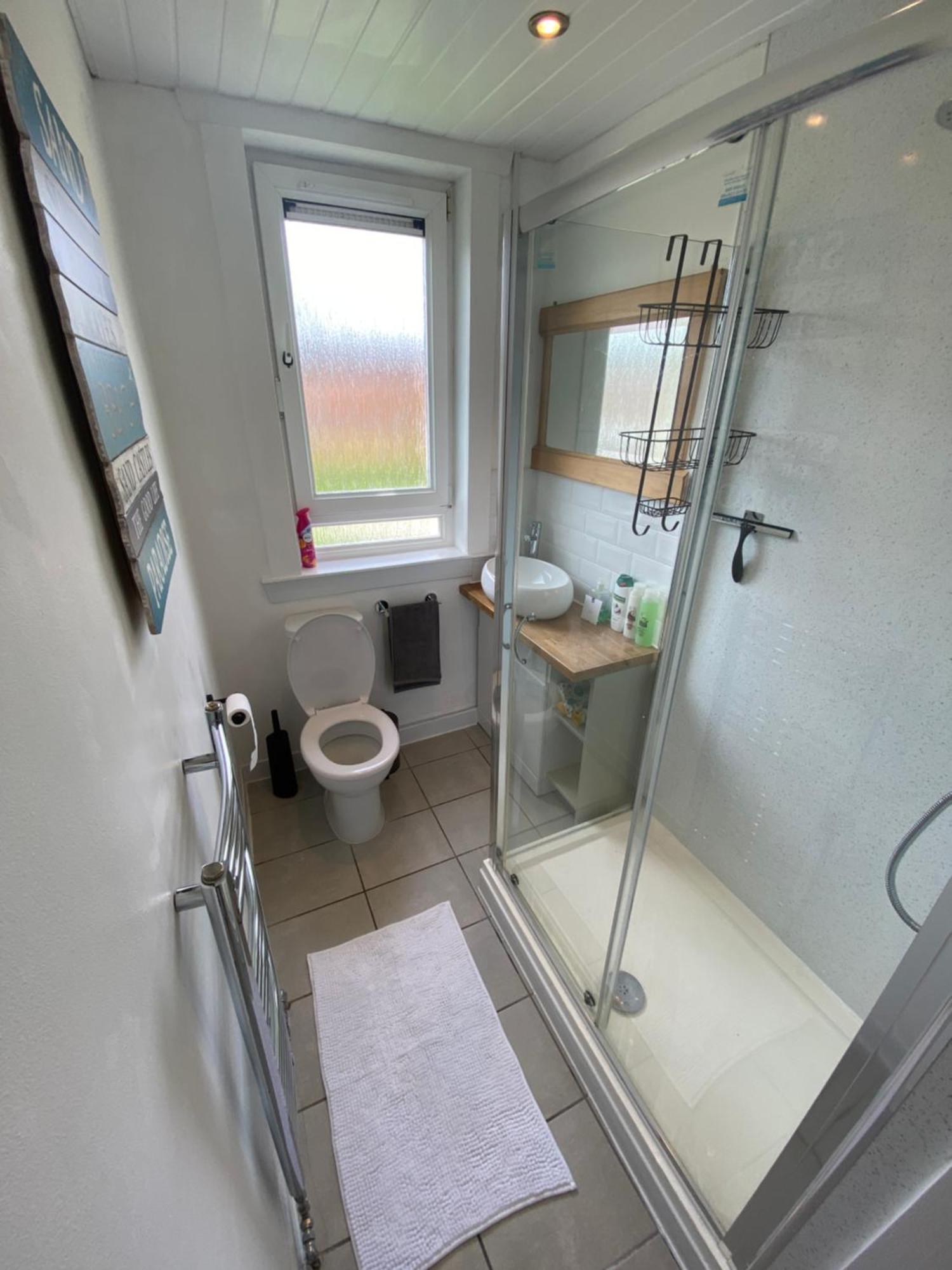 Modern Quiet Center Airport 2 Bedroom EDI