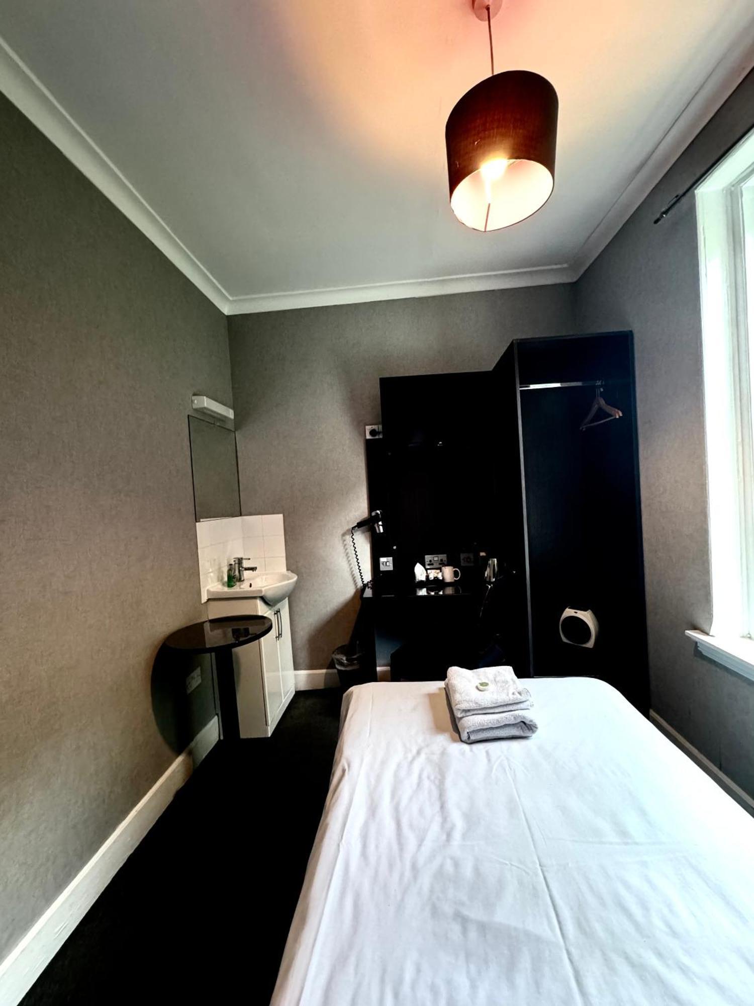 Murrayfield Park 3* Edinburgh