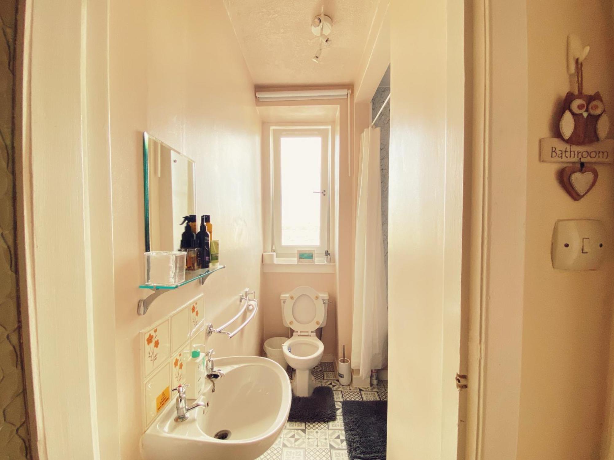 1-bedroom Flat Meadowbank EDI