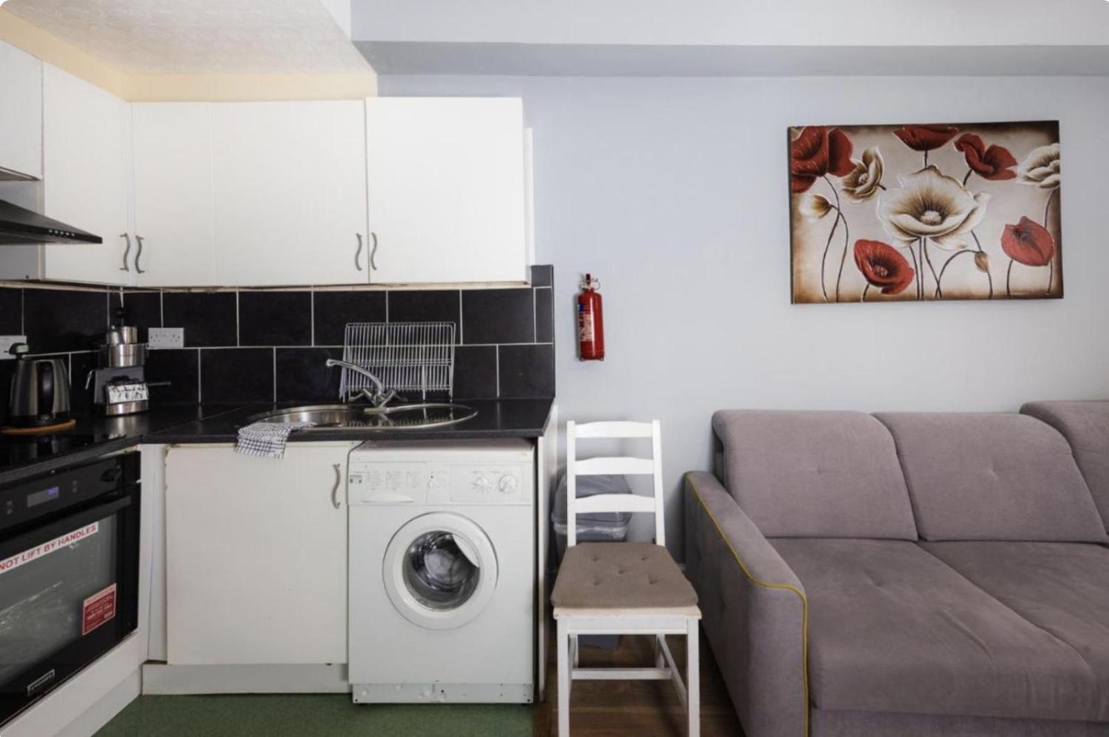 Warm & Welcoming In City Centre - Meadows 6 *
