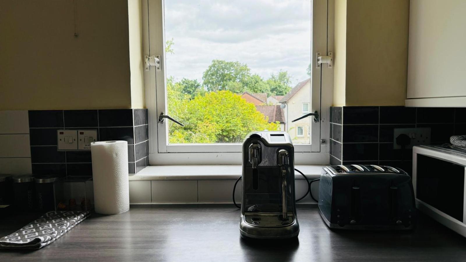 Two Bedrooms With Free Parking