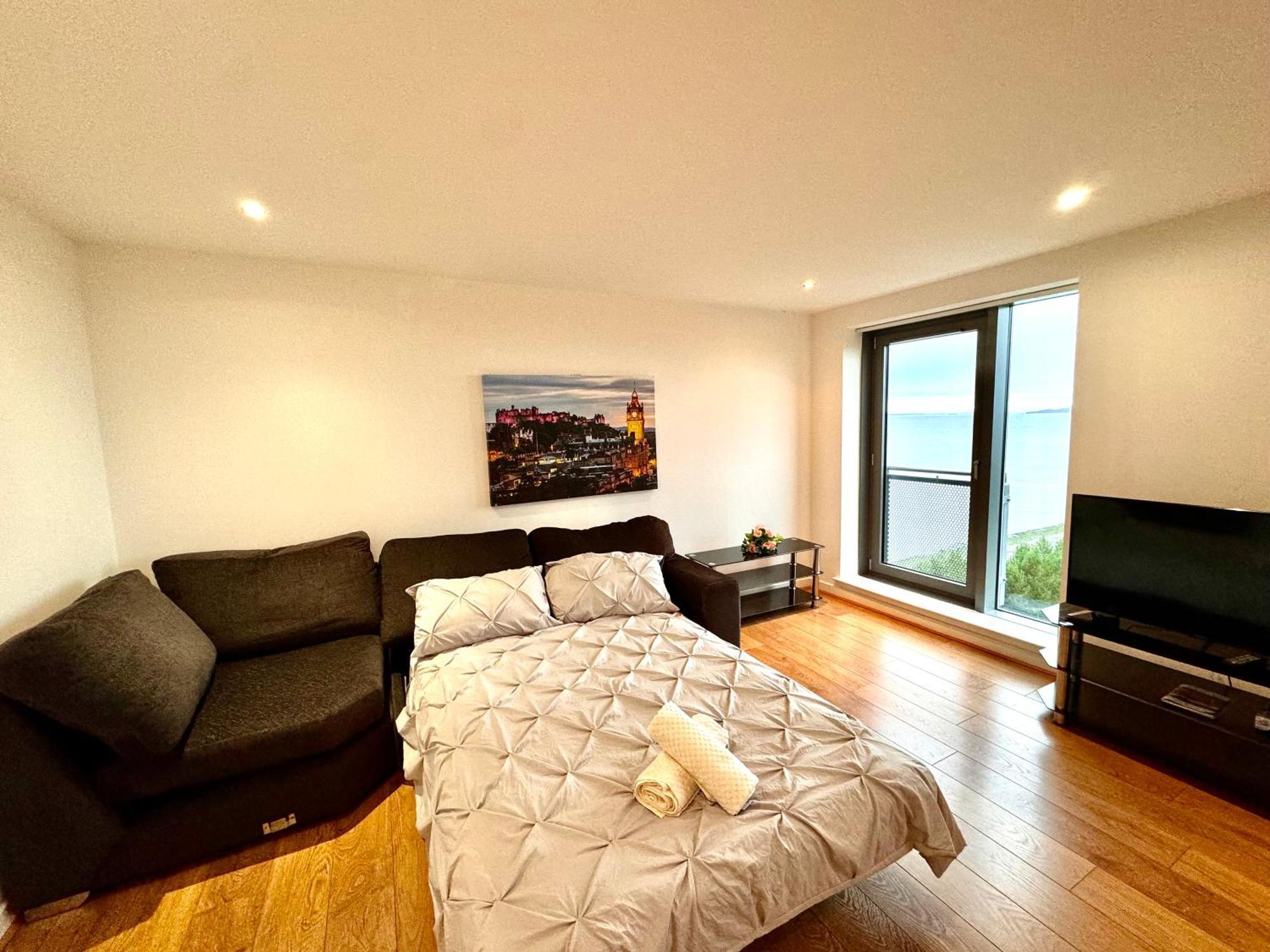 Britannia Ocean Park - Oceanfront And Sea View - Free Parking & Fast Wifi * EDI