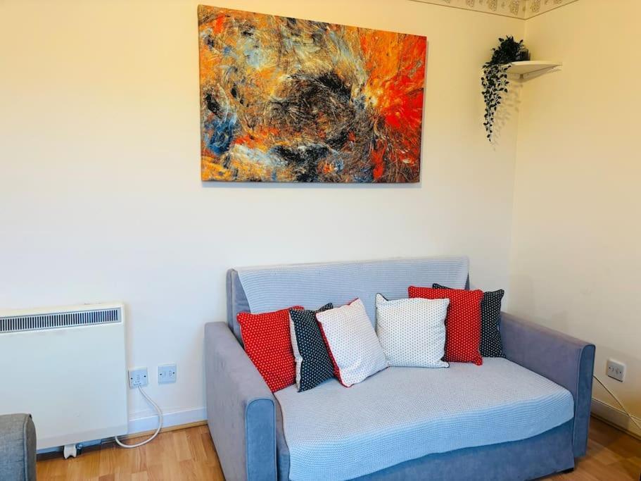 Two Bedrooms With Free Parking *