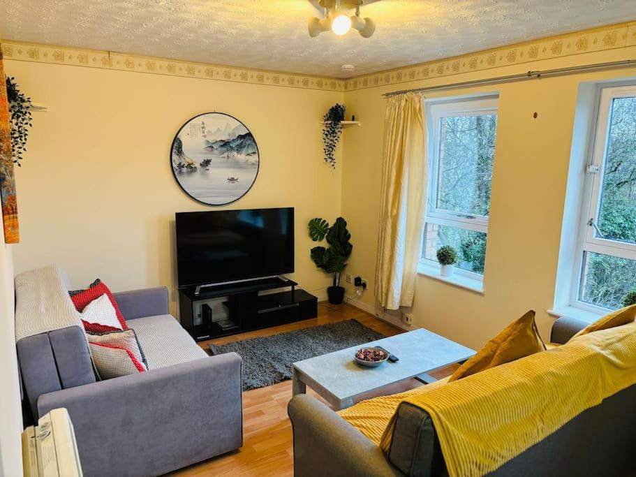 Two Bedrooms With Free Parking Edinburgh