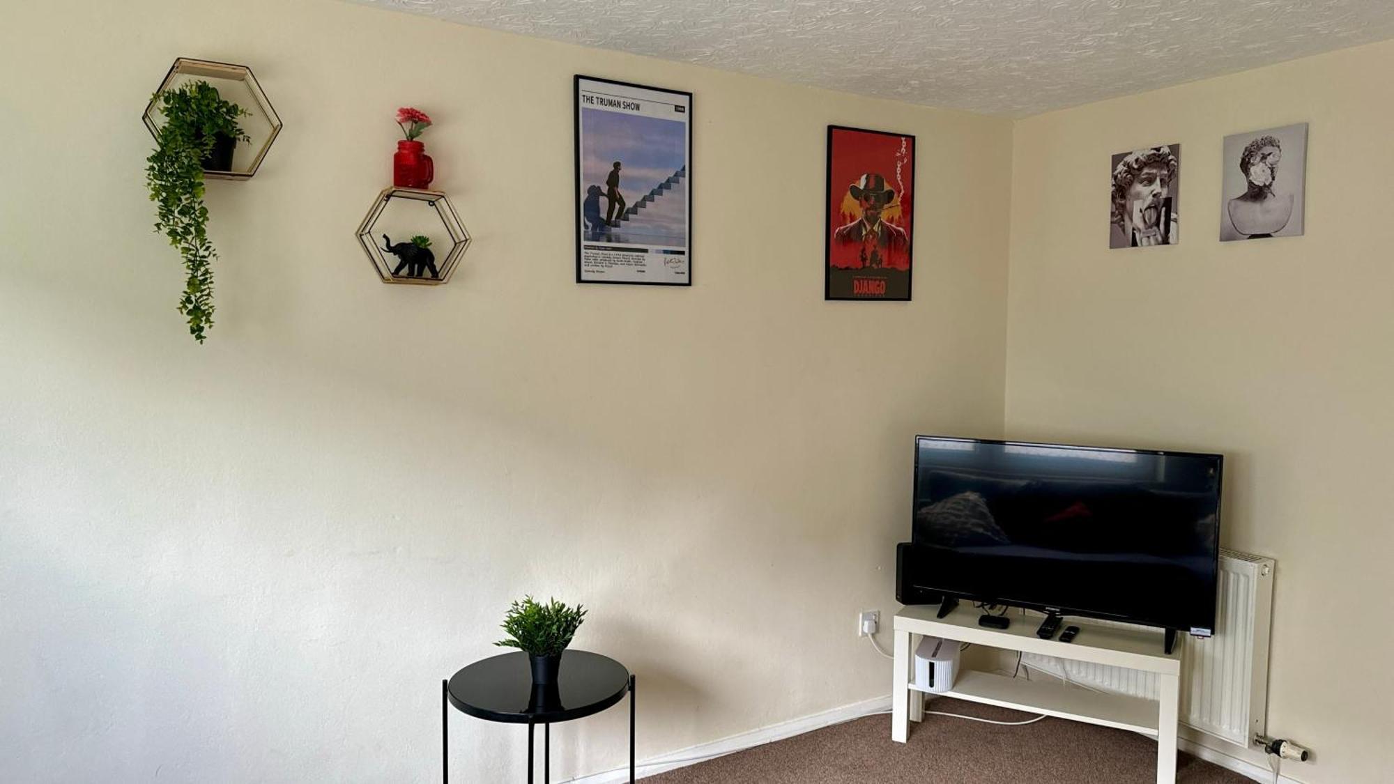 The Red Door, Two-bedrooms EDI