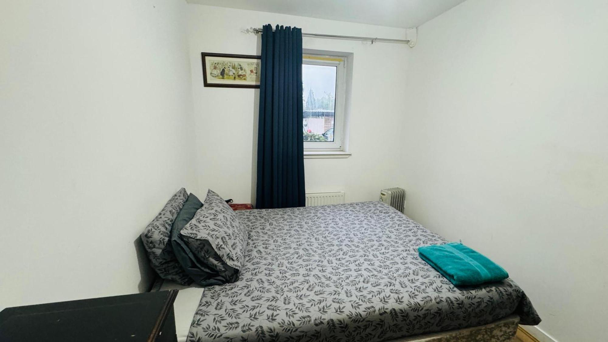 Fabulous 1bed 1bath Ground Floor Shared ,only Double Apartment *