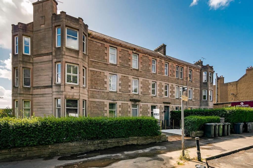 Modern 3bhk Near Zoo * Edinburgh