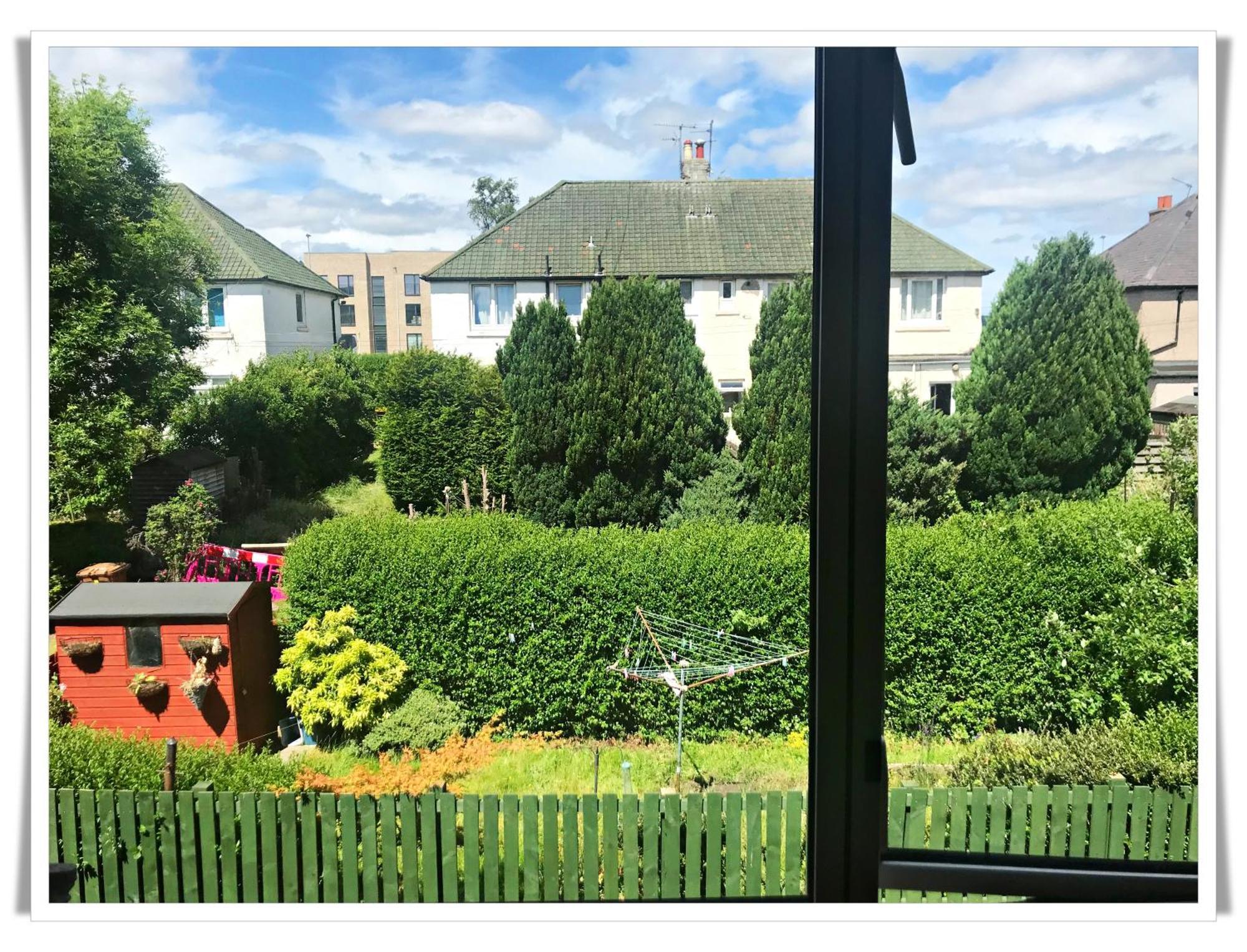 Bright & Spacious Double With Garden View- Close To Airport & Centre * Edinburgh