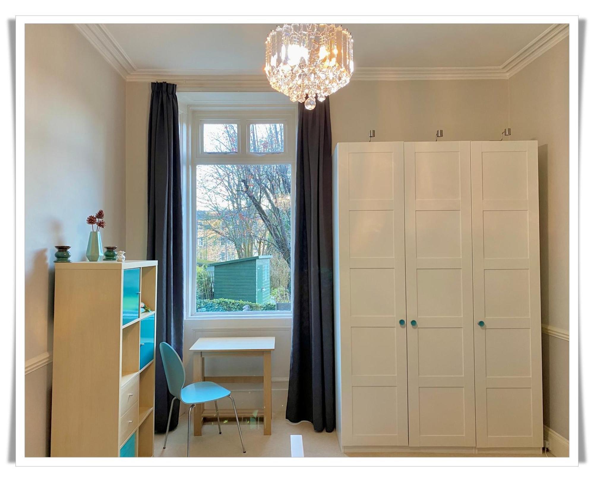 Beautifully Decorated 2bed Apt- Gem In Center * EDI