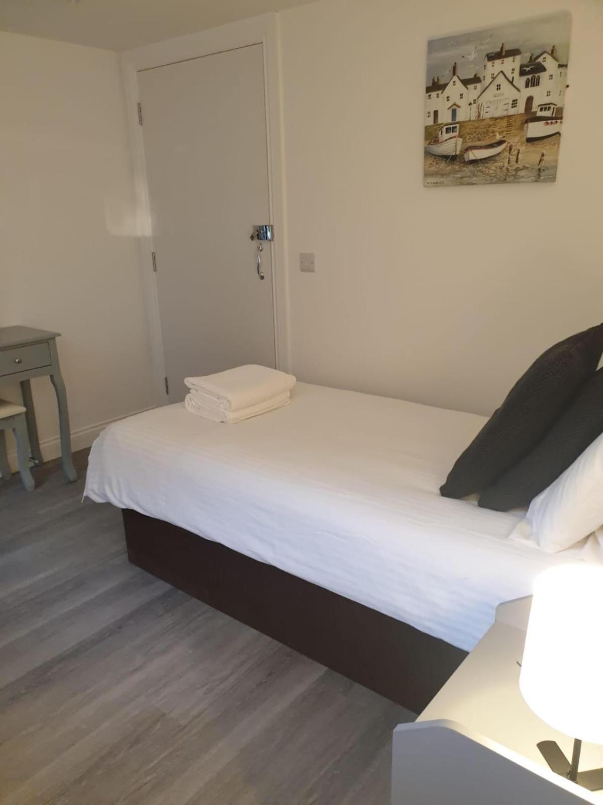 Victoria Park House Hostel Edinburgh