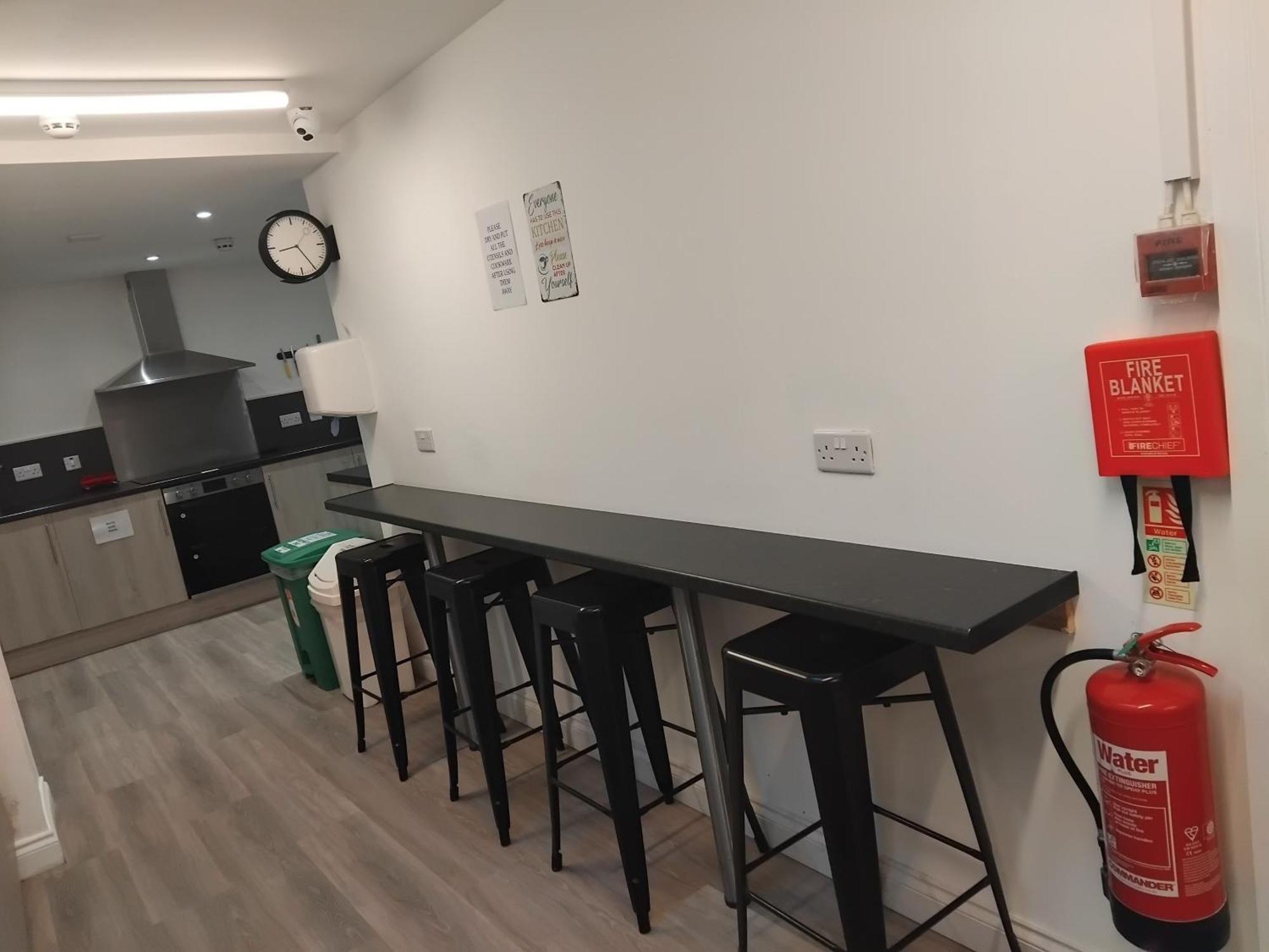 Victoria Park House Hostel *