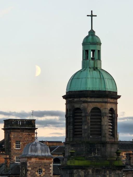 The Eyrie At Tweeddale Court - Historic Royal Mile *