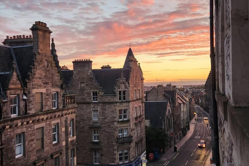 The Eyrie At Tweeddale Court - Historic Royal Mile Edinburgh