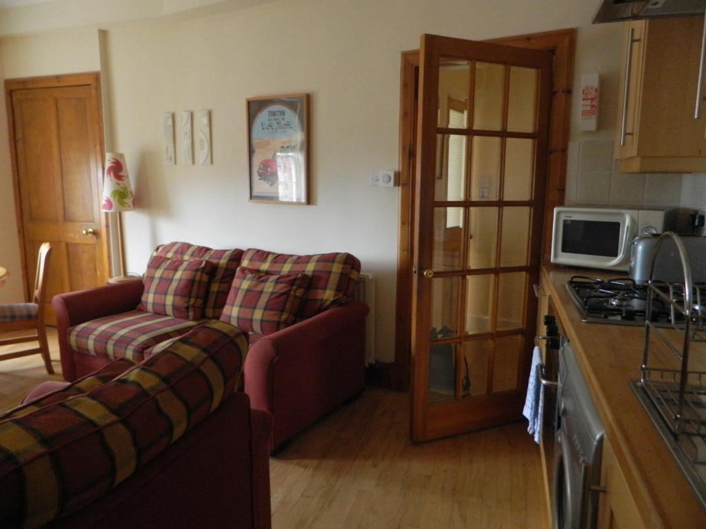 Castle Aparthotel 3*