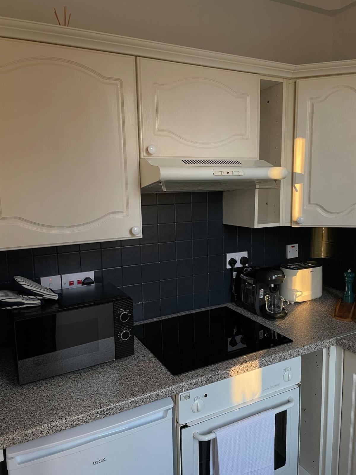 Cozy Flat In The Heart Of Leith * Edinburgh