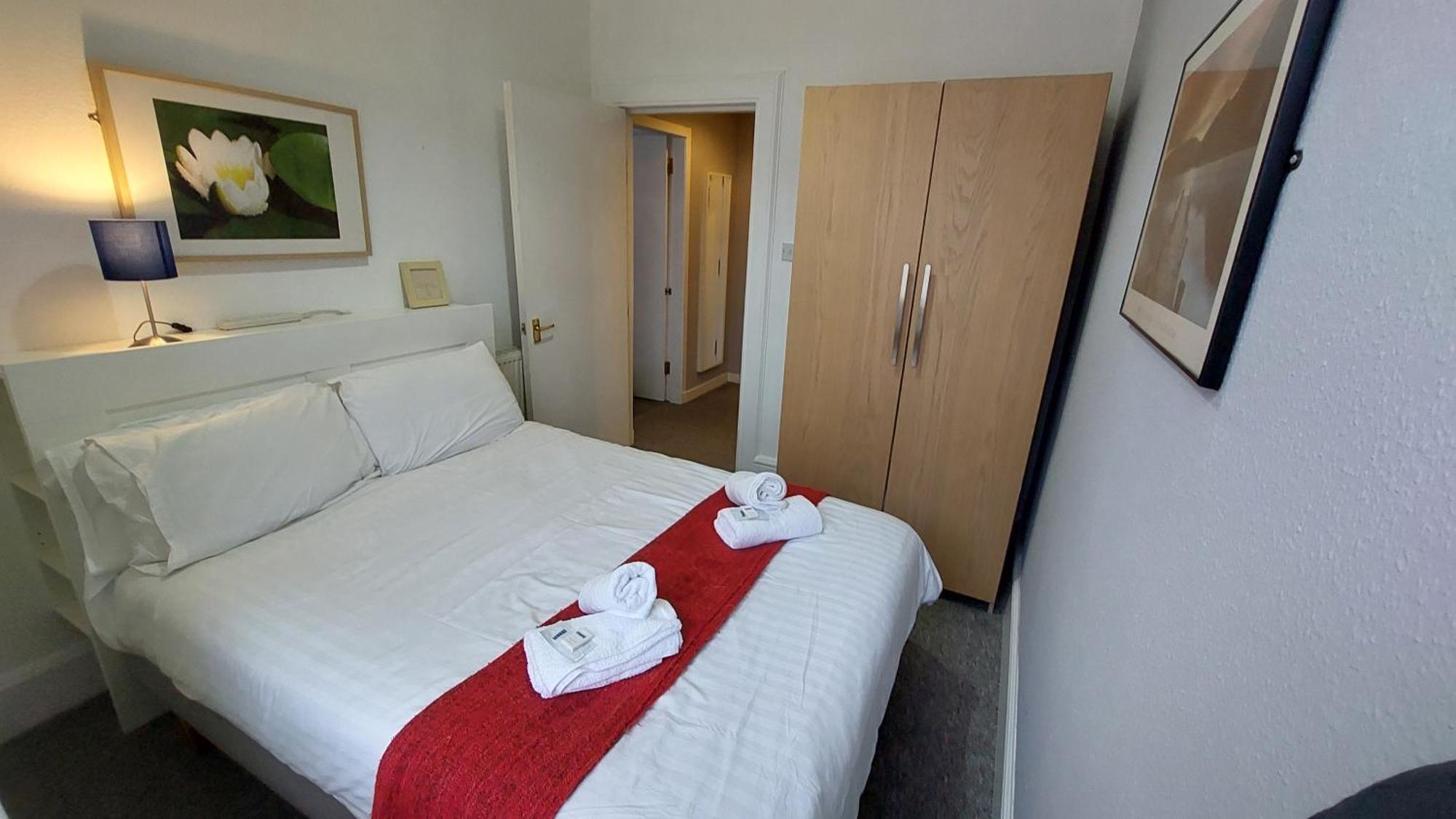 Grindlay Street Residence, 2 Bedroom, 2 Bathroom Close To Castle * Edinburgh