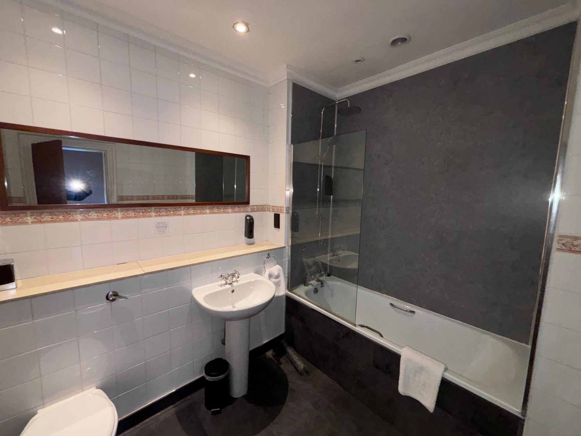 No6 West Coates Hotel Edinburgh
