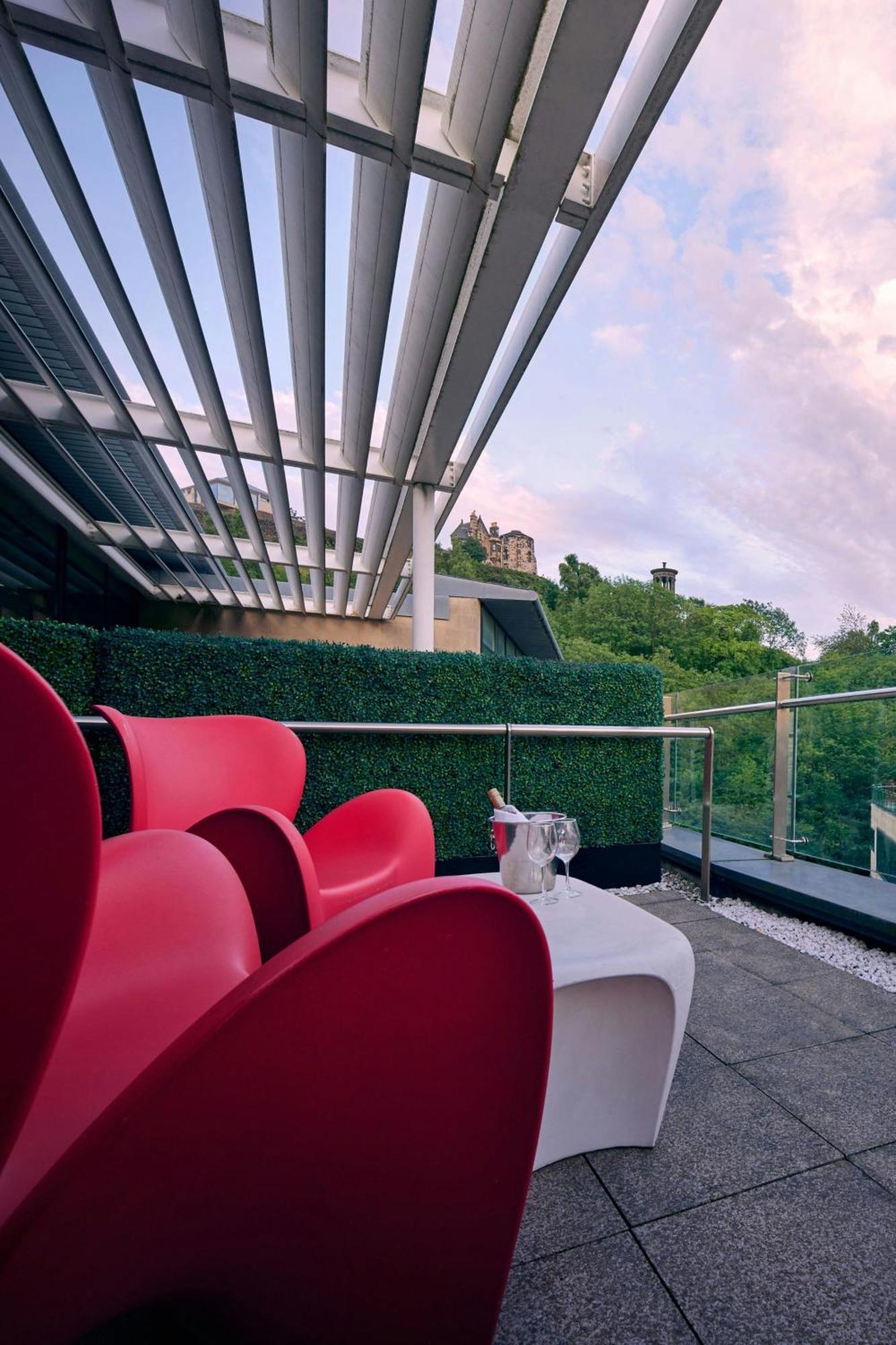 The Glasshouse, Autograph Collection Hotel 5*