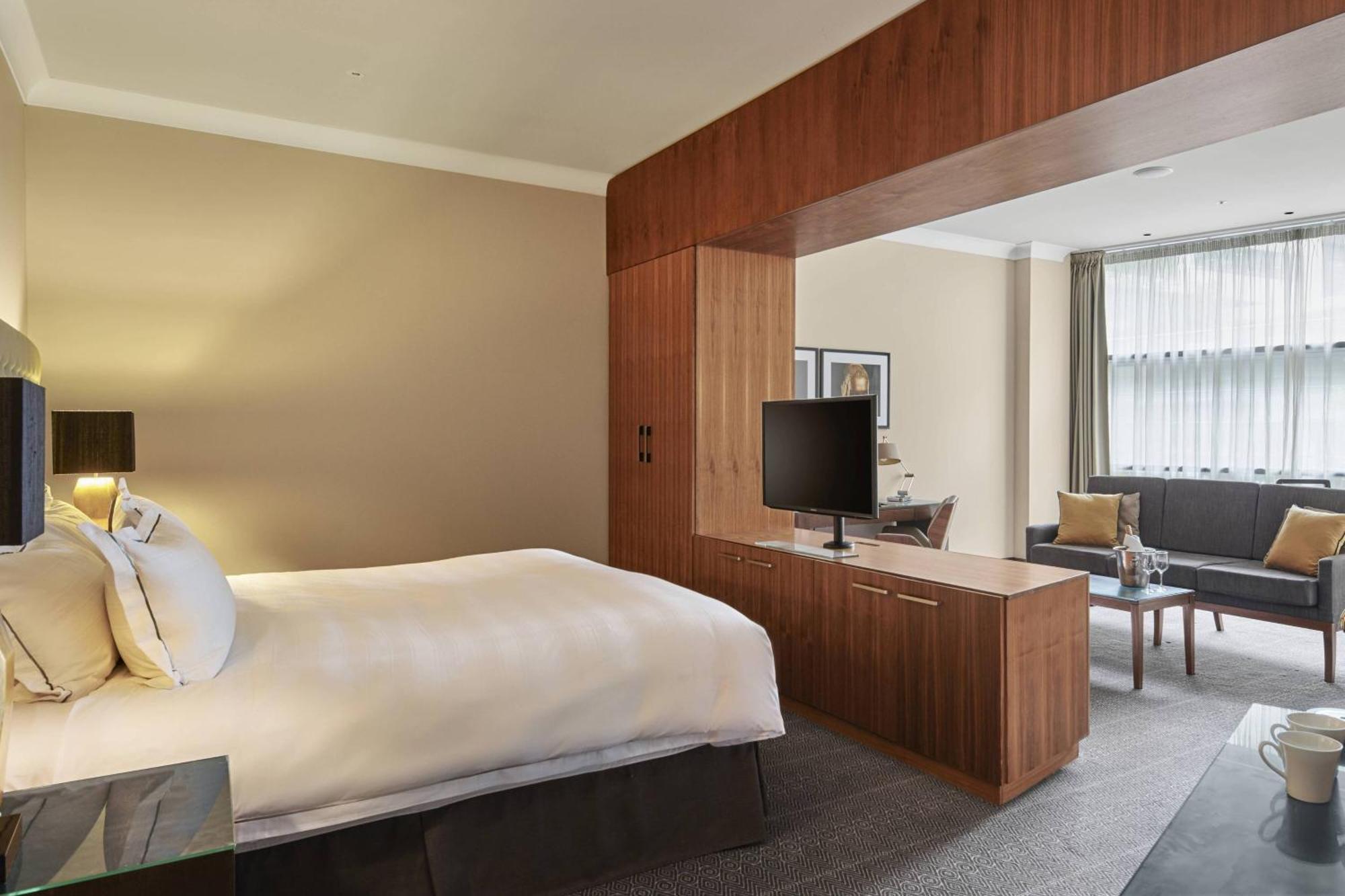 Hotel The Glasshouse, Autograph Collection 5*