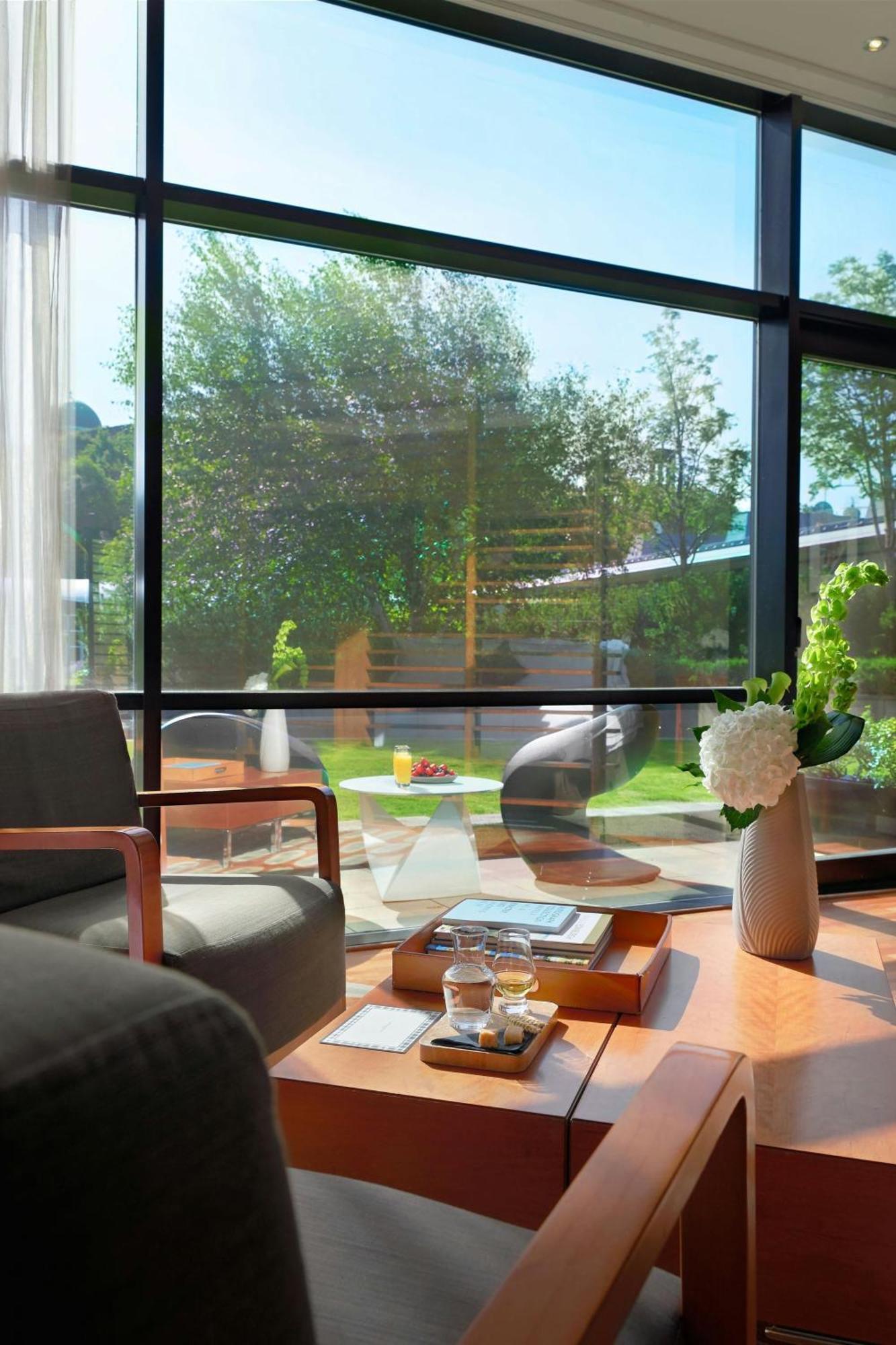The Glasshouse, Autograph Collection Hotel 5*