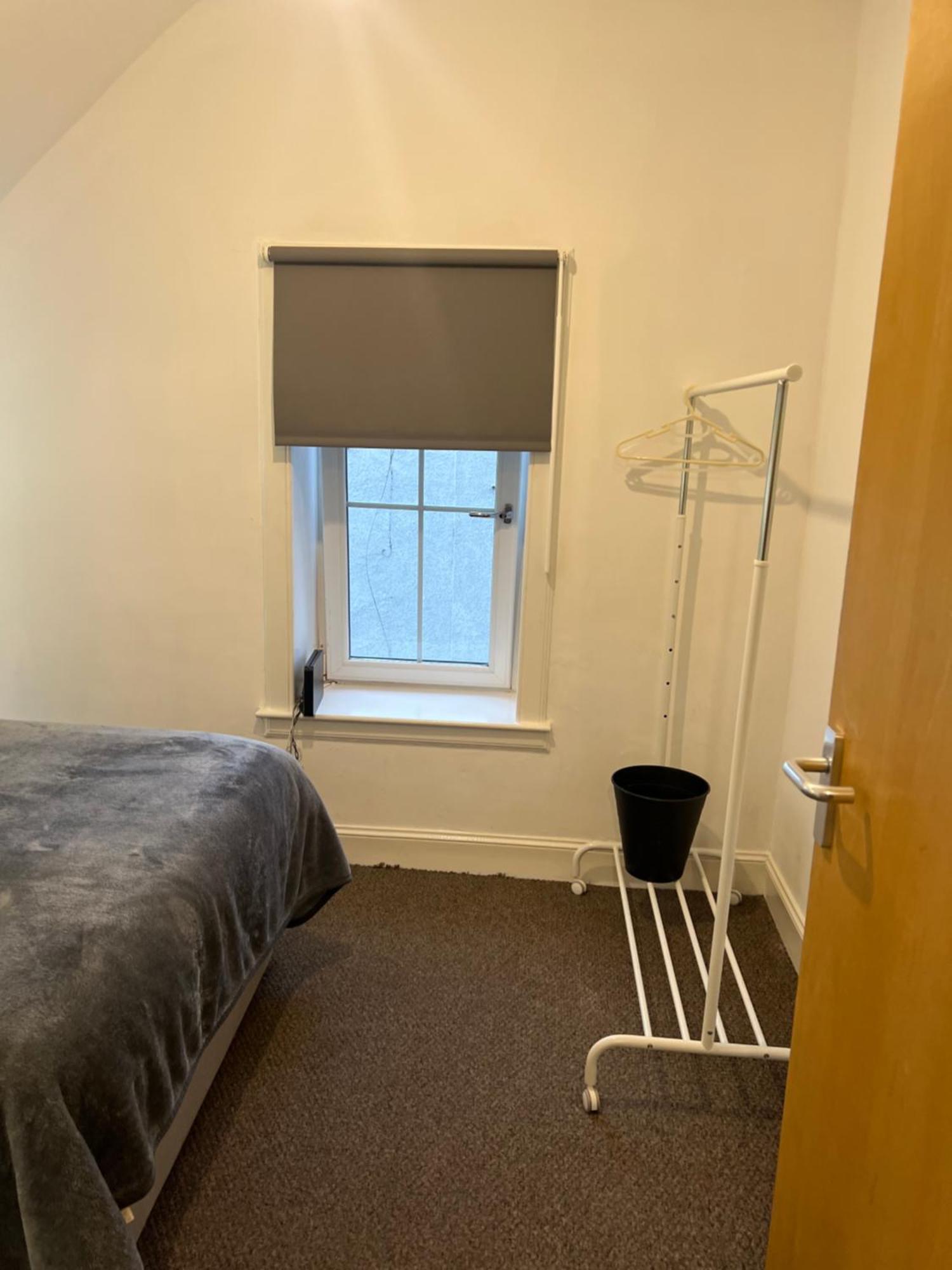 Holiday home 4 Bed Near Airport *