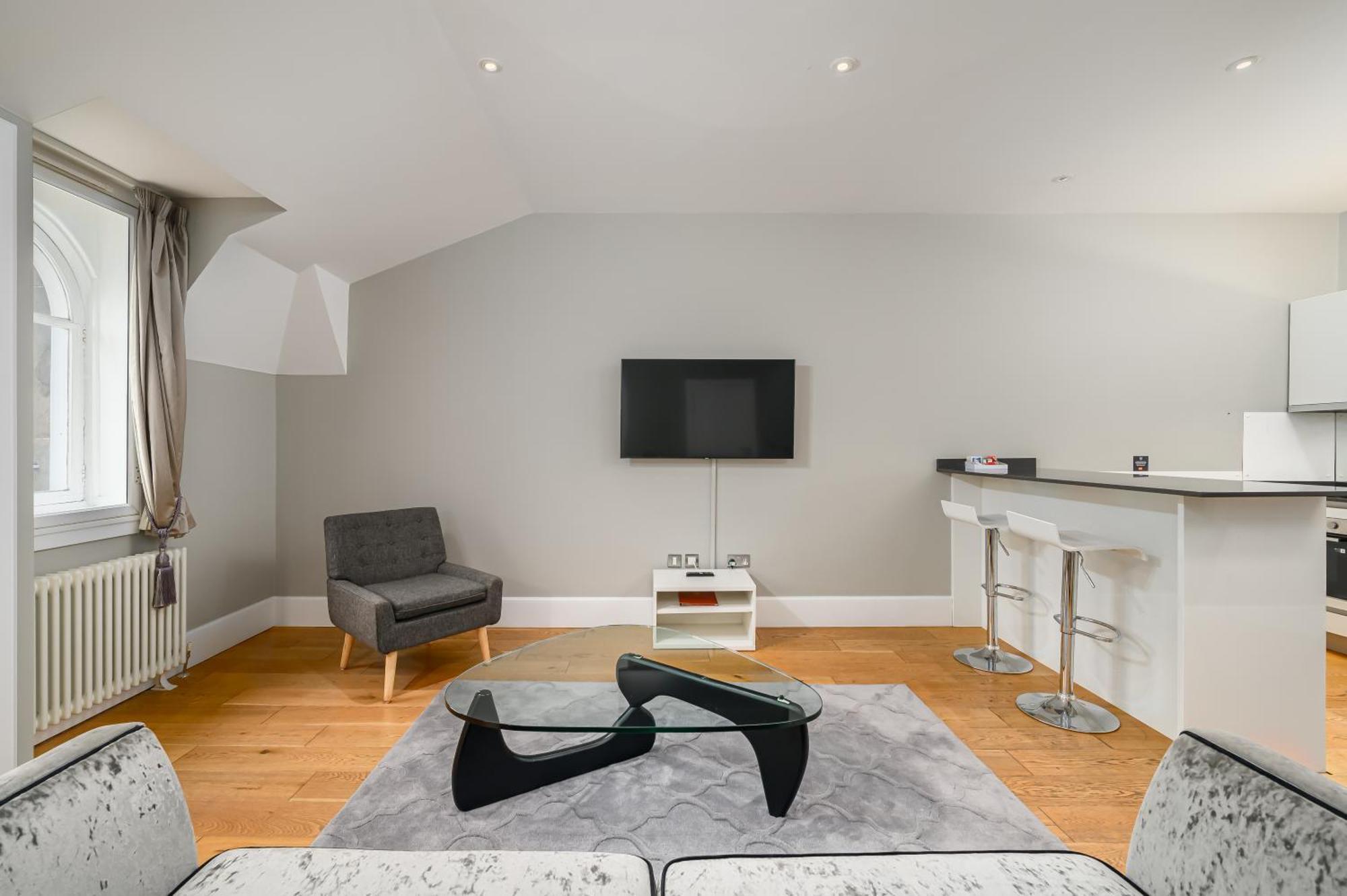 Apartment Destiny Scotland - St Andrew Square EDI