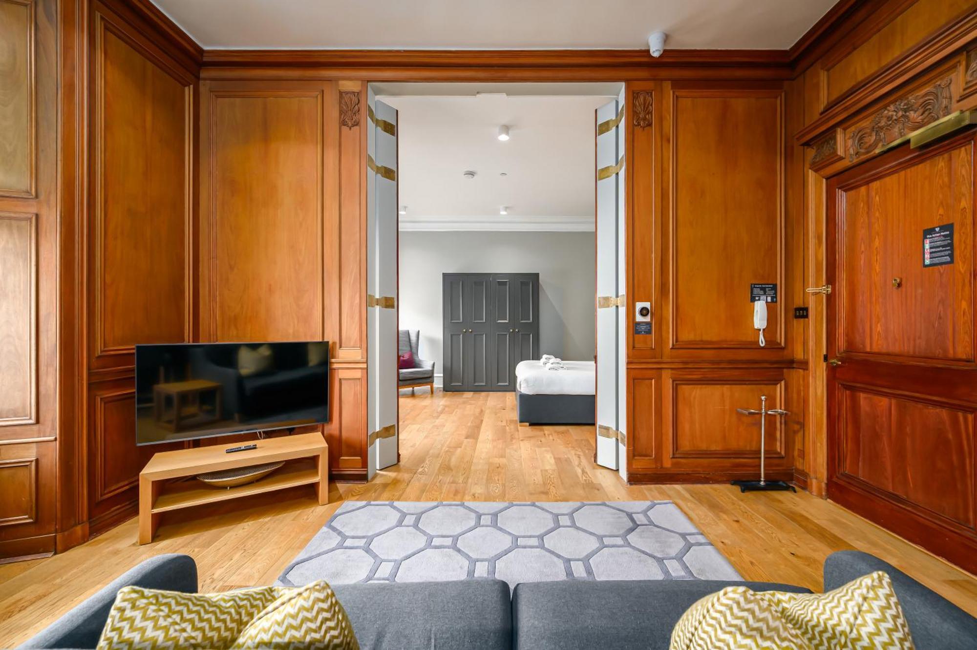 Apartment Destiny Scotland - Distillers House Edinburgh