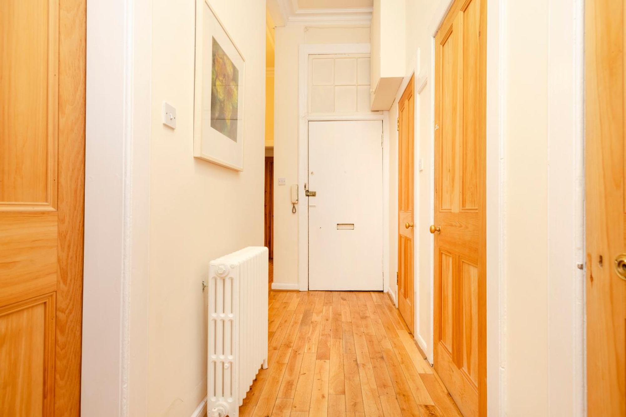 Joivy Charming Flat Near St Giles Edinburgh