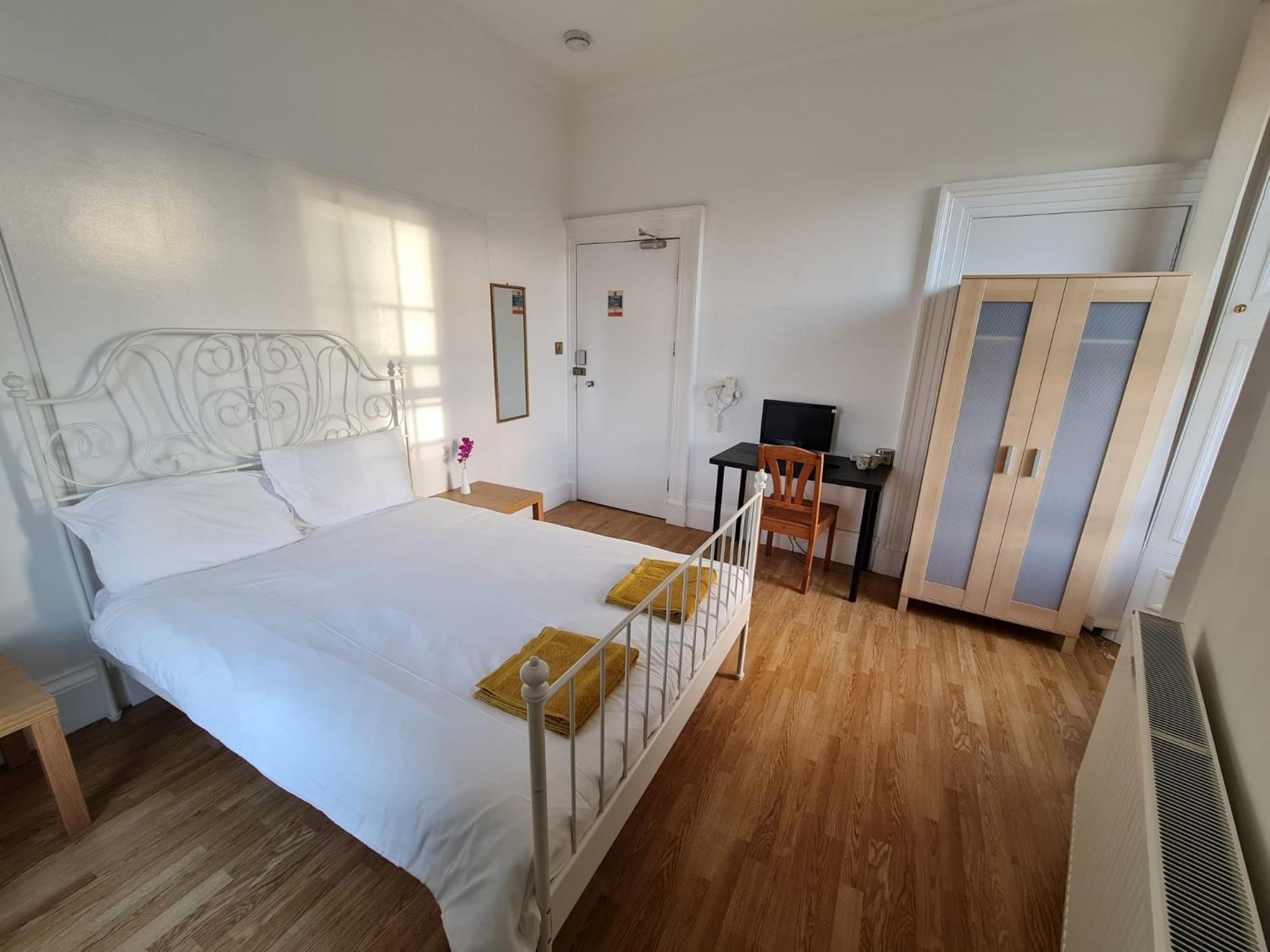 Travel Guest house *