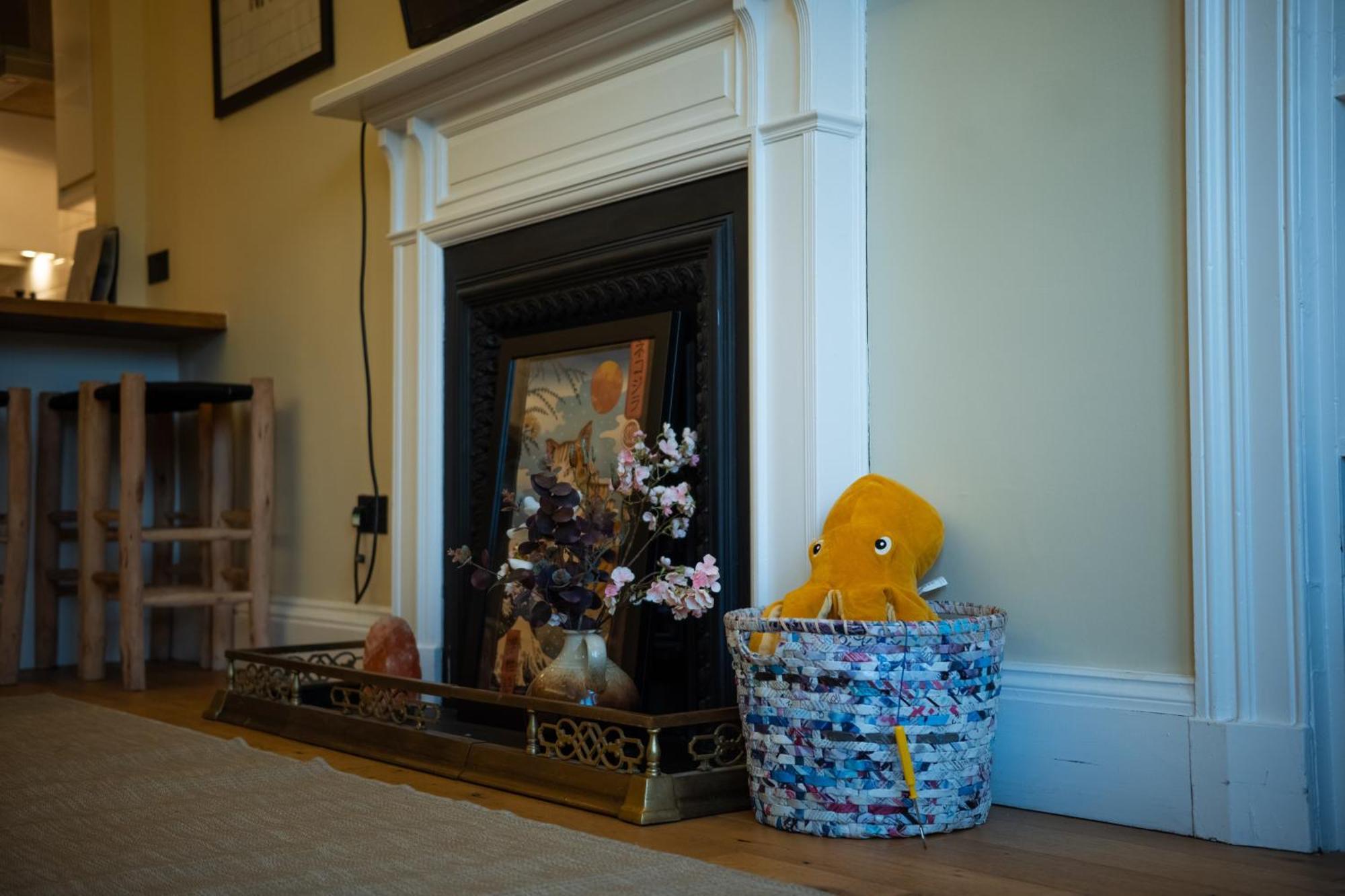 Spacious Flat, Close To The Centre With Scenic Views Apartment *