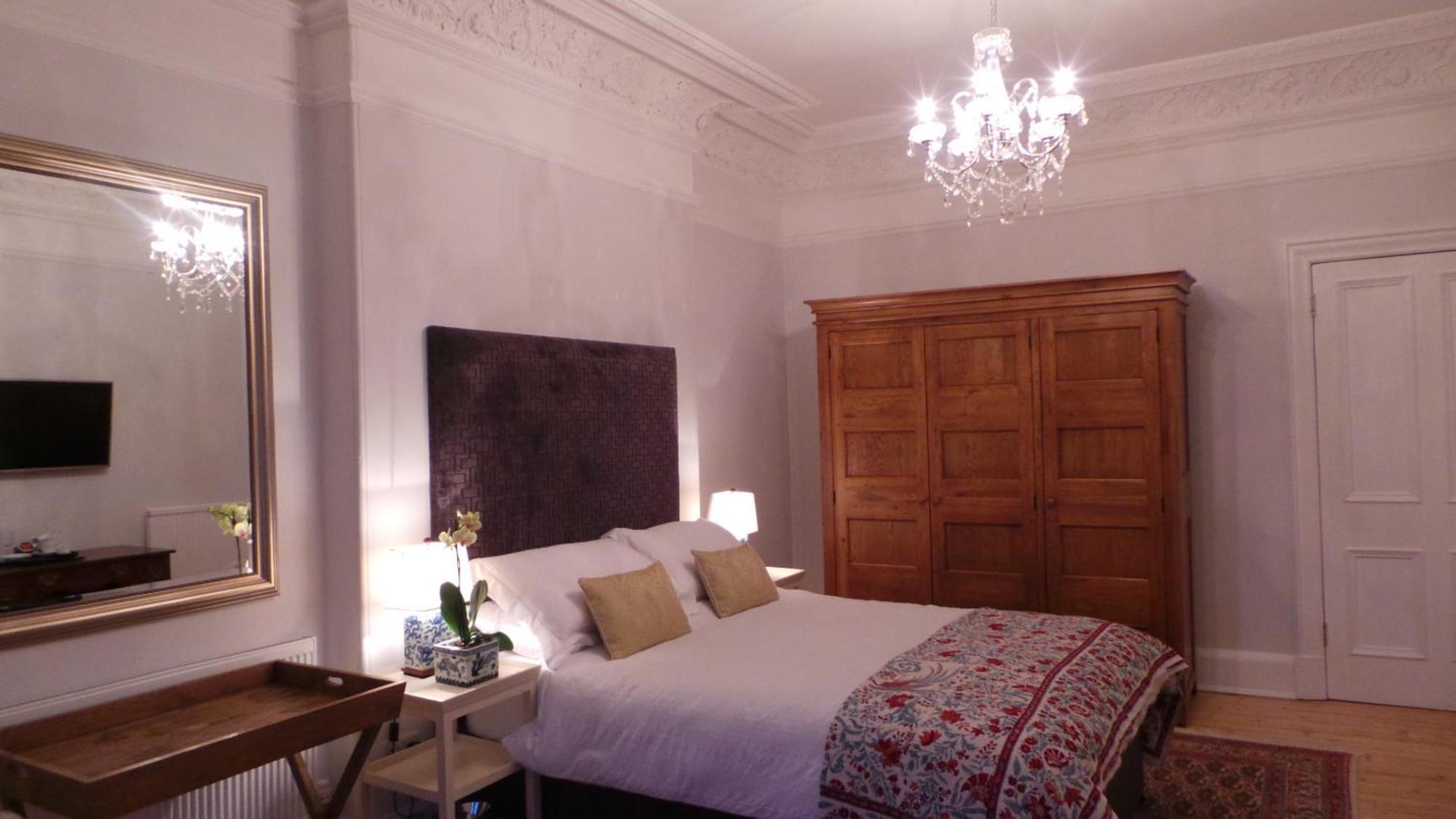 Antler Guest house 4*
