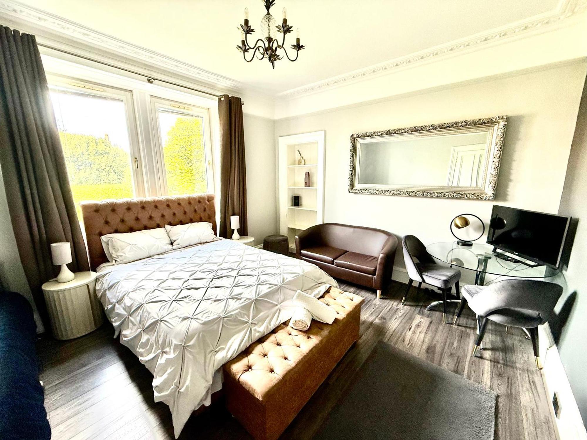 Apartment Immanuel House - Modern Luxury Victorian 1872 - Free Parking & Fast Fibre Optic Wifi *