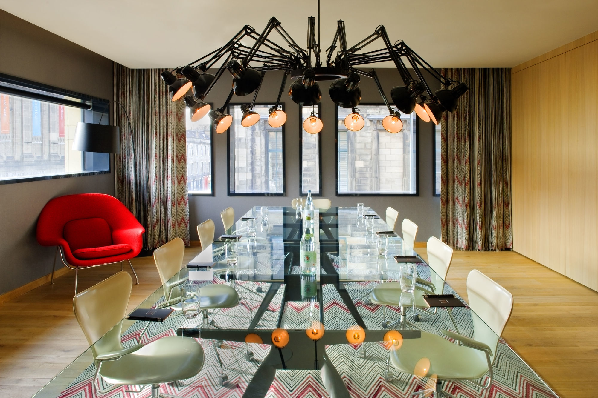Radisson Collection Hotel, Royal Mile 5*