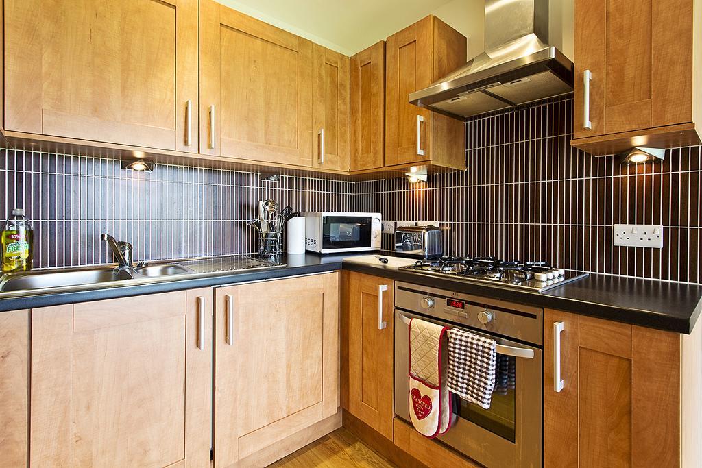 Apartment Lochend Park View EDI