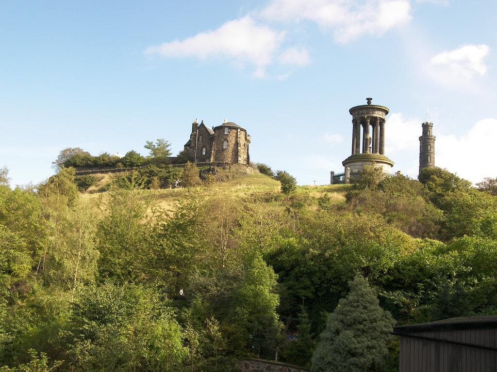 Central Calton Hill What A View *