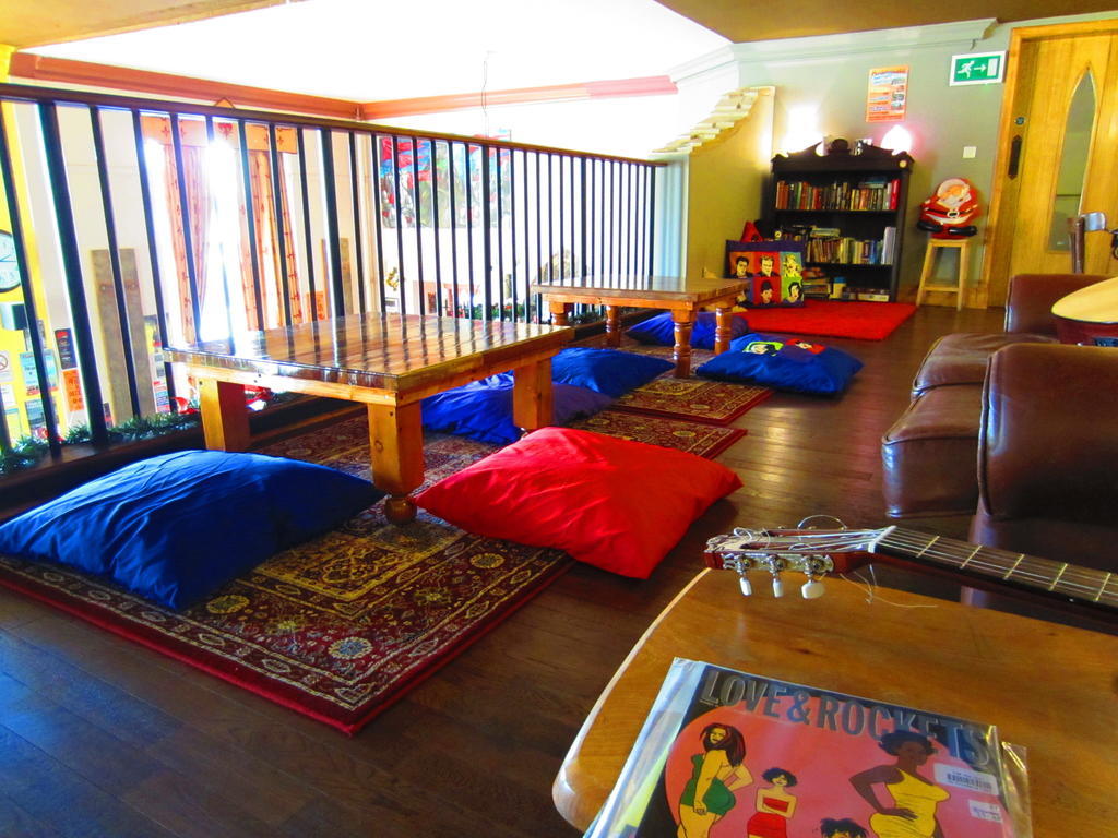 Castle Rock - Adults Only Edinburgh