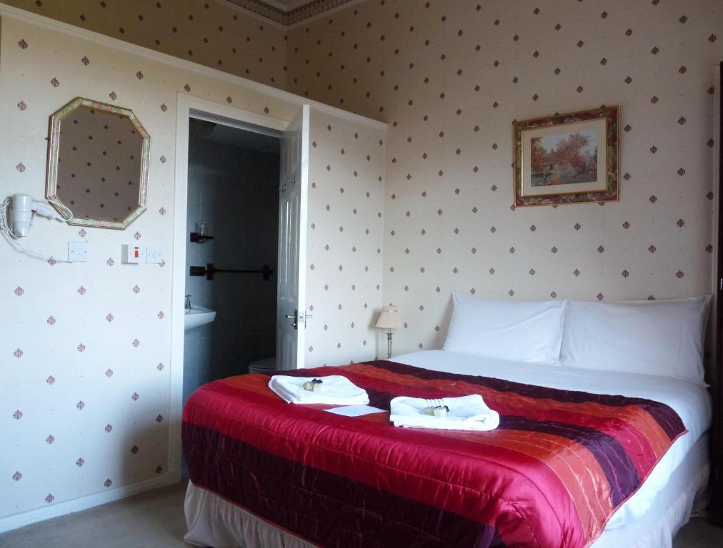 Alba Hills 3* Edinburgh