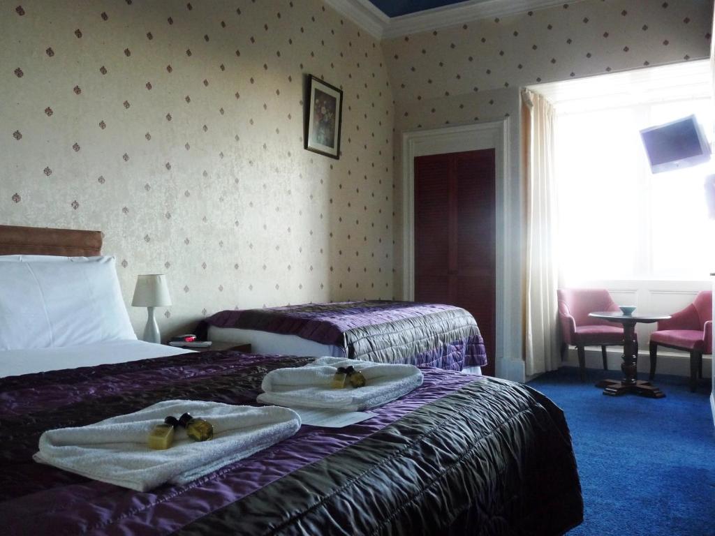 Alba Hills 3*