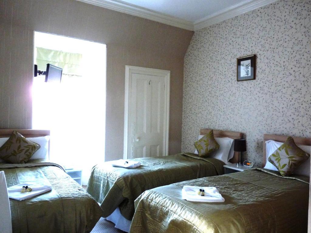 Alba Hills 3*