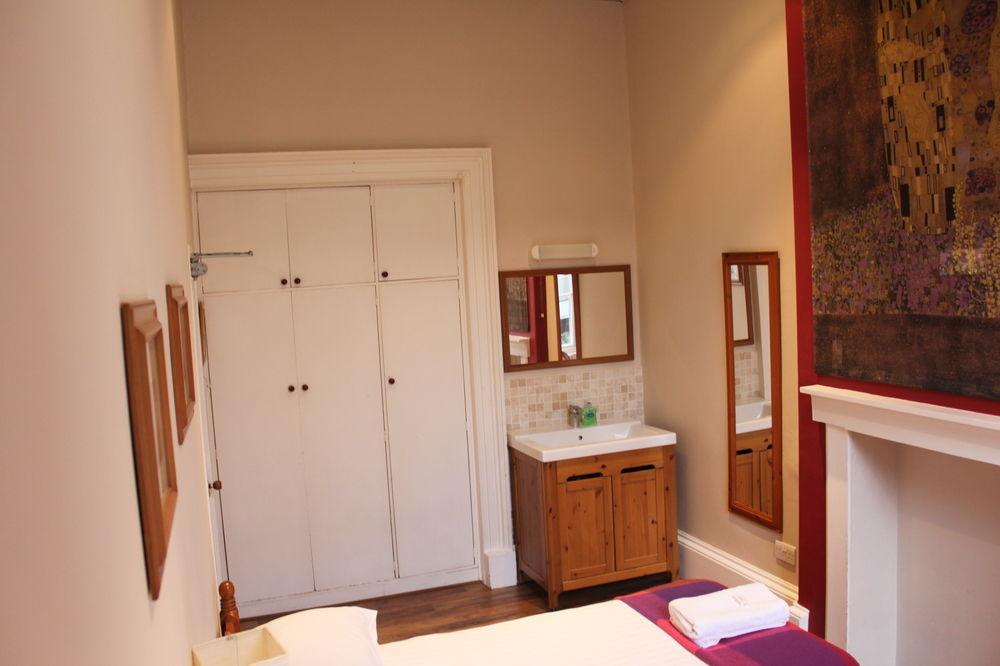 Dene Guest House, New Town Guest house