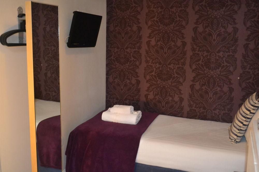 Dene Guest House, New Town Guest house 3*